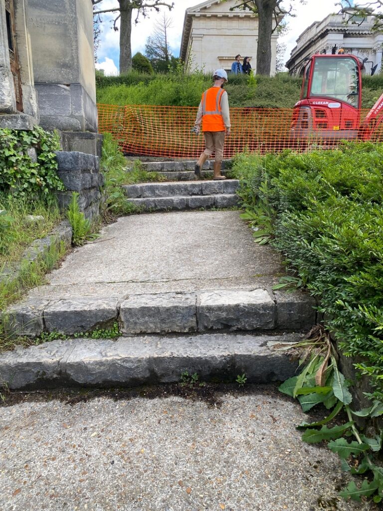 intérimaires sur le chantier du Père Lachaise