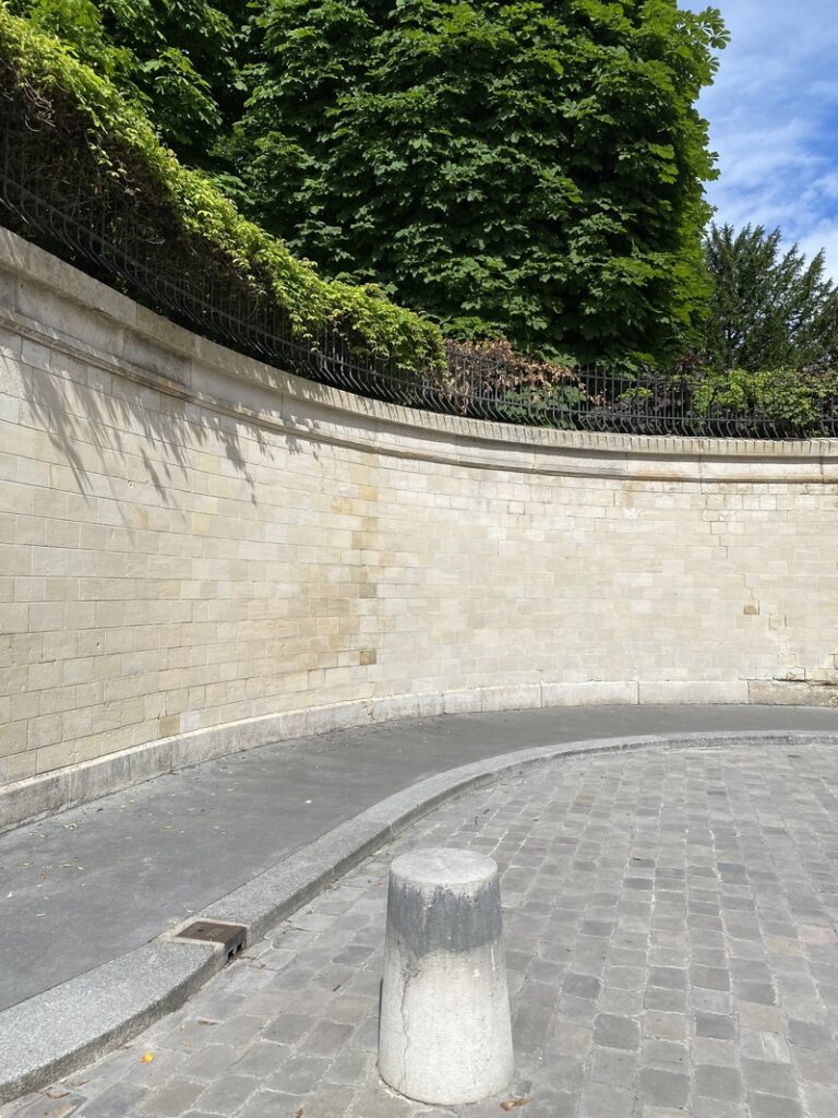 chantier intérim maçonnerie au cimetière du père lachaise à Paris